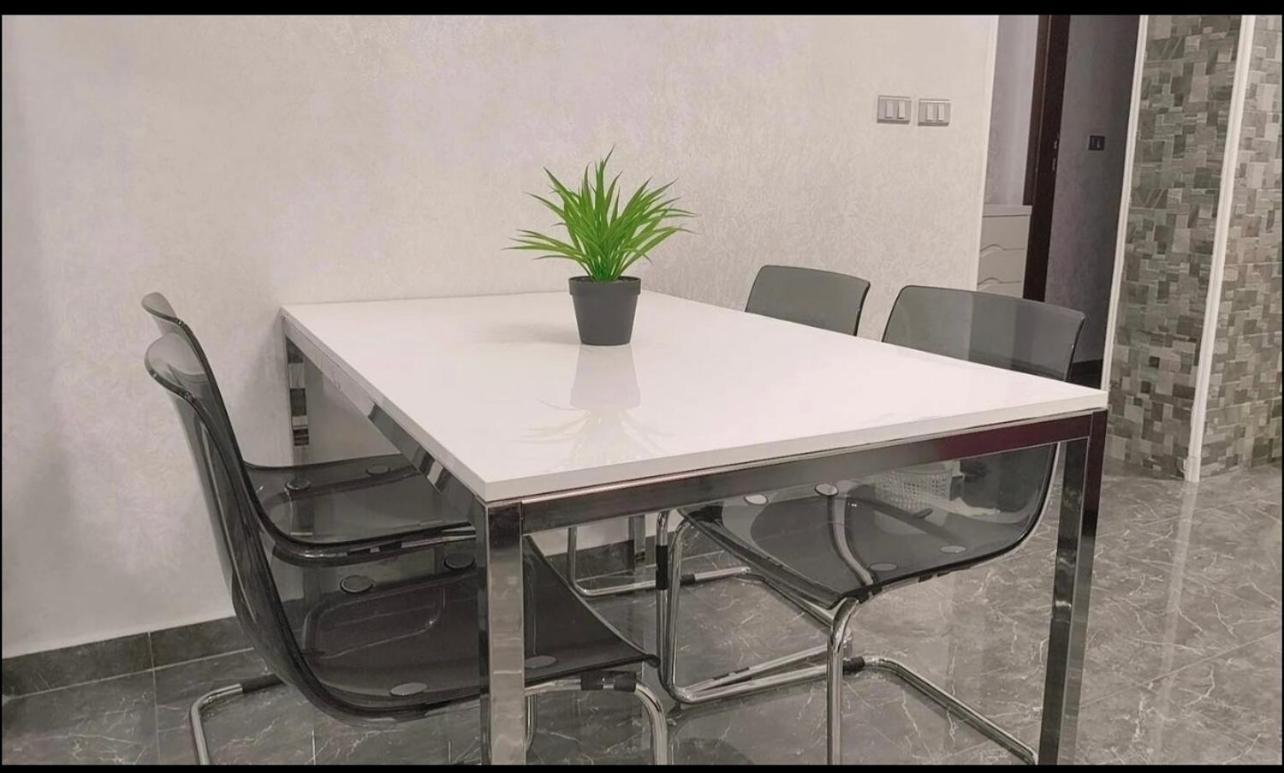 Cozy Modern 2 Bedroom In Front Of Gateway Mall And Rehab Mall 2 *