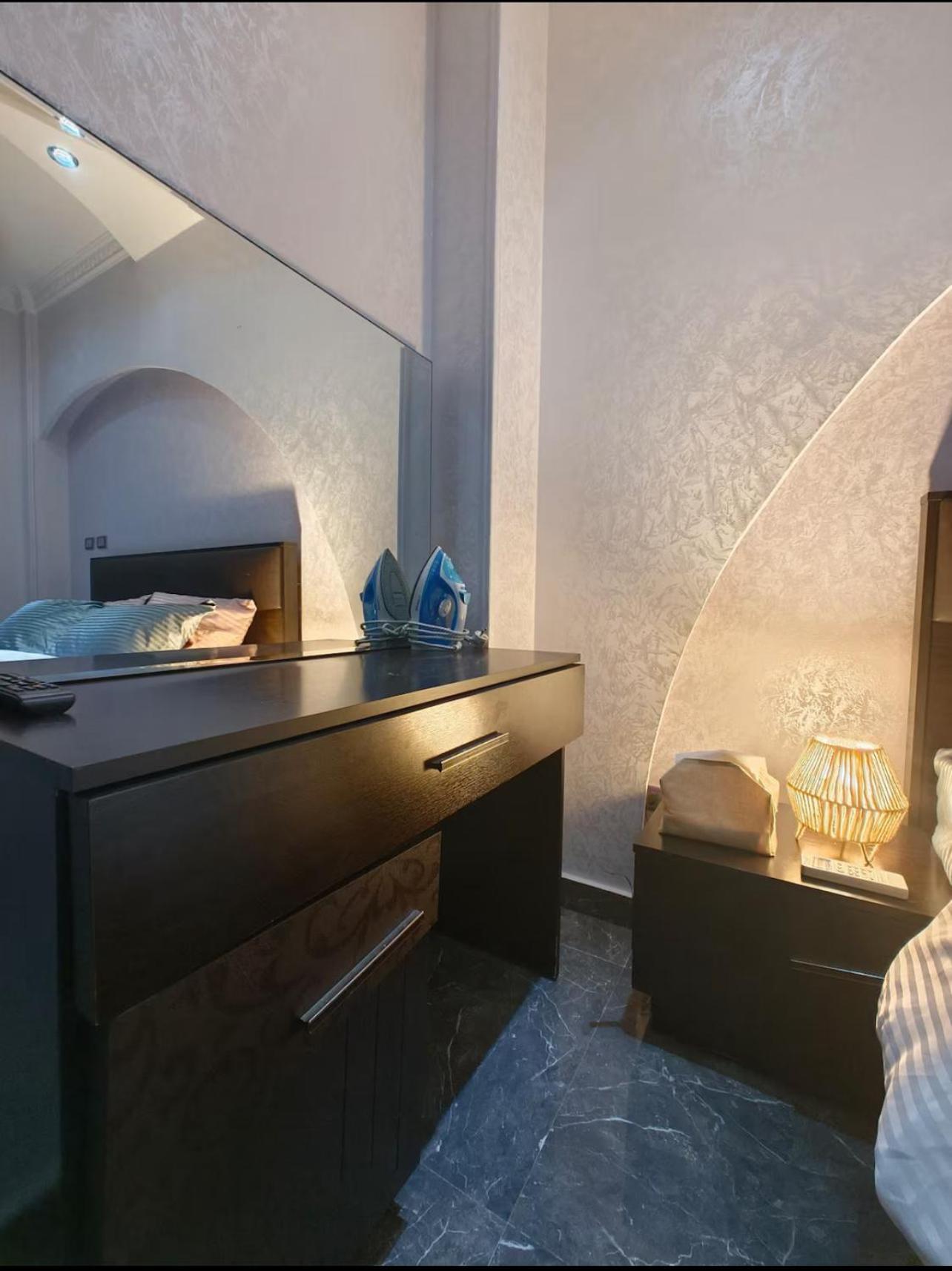 Cozy Modern 2 Bedroom In Front Of Gateway Mall And Rehab Mall 2 Apartment